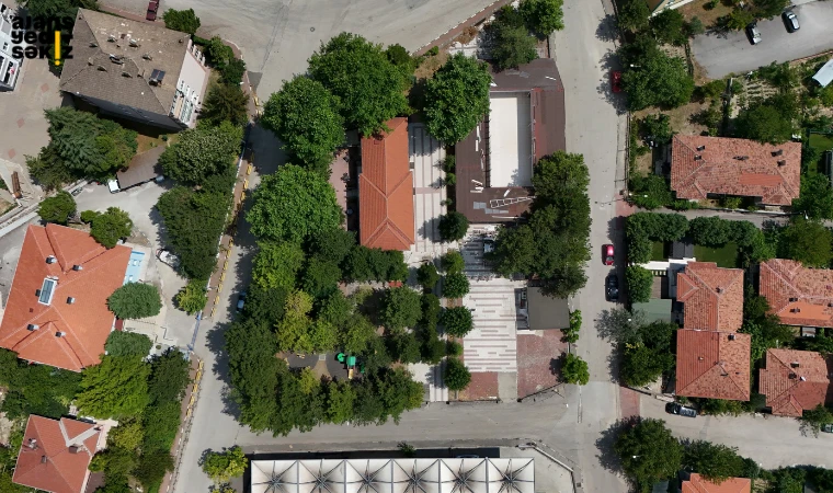 Safranbolu Belediyesi, parklarda kapsamlı yenileme çalışmalarına başladı.