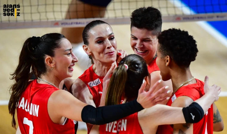 Türkiye Voleybol Milli Takımı Paris Olimpiyatları'nda Hollanda'yı 3-2 mağlup etti.