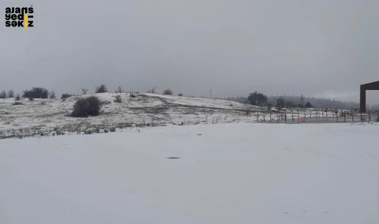 Karabük’ün kayak merkezi Keltepe’de kar kalınlığı 5 santimetreye ulaştı.