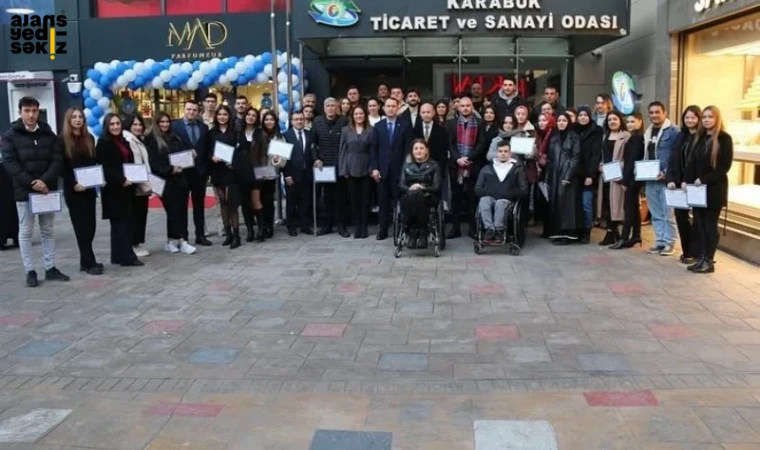 KTSO toplantı salonunda düzenlenen törende 59 kursiyer sertifikalarını aldı.