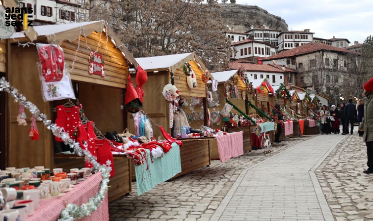 Safranbolu, tarihi atmosferini yılbaşı coşkusuyla birleştirerek eşsiz deneyim sunuyor.