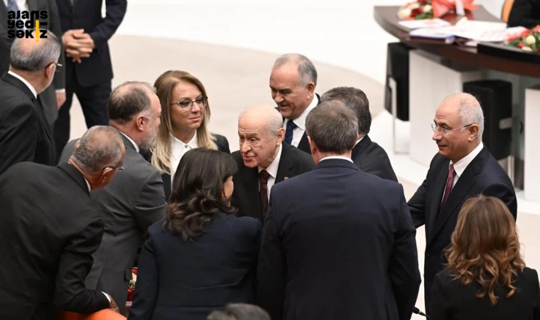 DEM Parti heyeti, saat 15.00'te MHP Genel Başkanı Devlet Bahçeli ile bir araya gelecek.