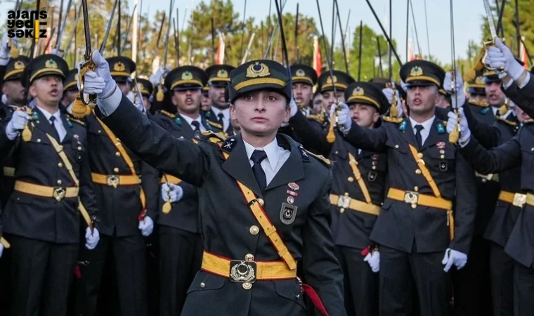 ‘Kılıçlı yemin’ soruşturması: Beş teğmen, üç amir TSK’dan ihraç edildi.