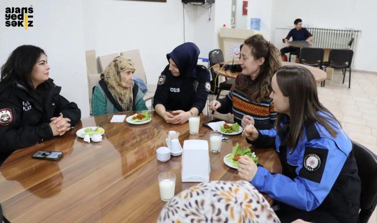 Karabük Emniyeti’nden Huzurevi Sakinlerine Moral Ziyareti!