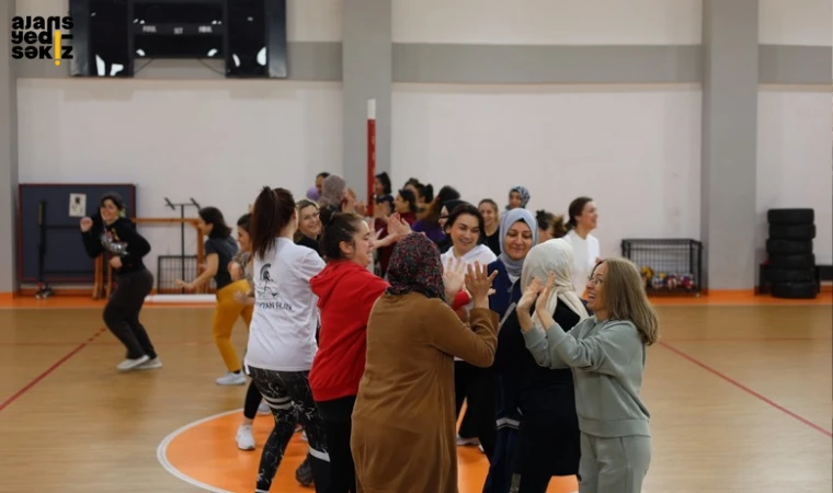 Safranbolu Belediyesi'nin kadınlar için ücretsiz spor kursu yoğun ilgi görüyor!