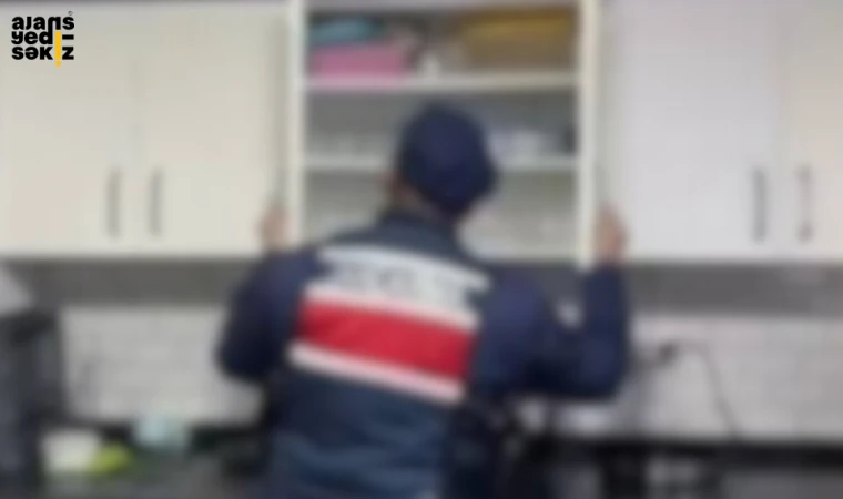 Çok Sayıda Elektronik ve bandrolsüz ürünler ele geçirildi.