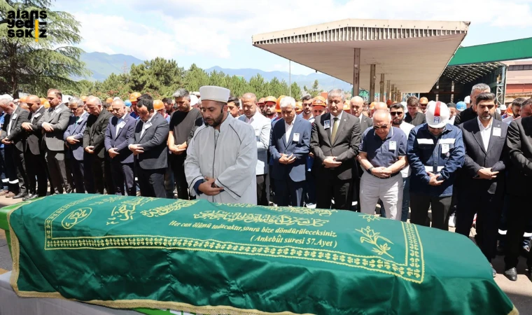 Kardemir’de yaşanan iş kazasında hayatını kaybeden Fatih Tetik, dualarla uğurlandı.