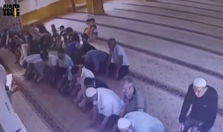 Park Kavgası Camiye Taşındı, 63 Yaşındaki Adam Namaz Sırasında Katledildi.