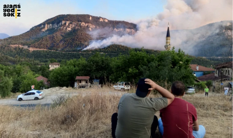 Üç Köy Boşaltıldı, Alevler Yerleşim Yerine Yaklaşıyor