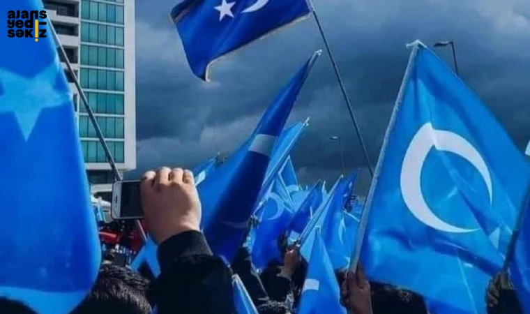 "Doğu Türkistan Yalnız Değildir"Sloganıyla Bayrak Dağıtılacak.