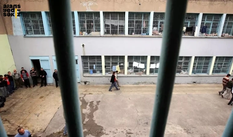 Cezaevindeki baba ziyaretine gelen 4 yaşındaki kızını öldüresiye dövdü.