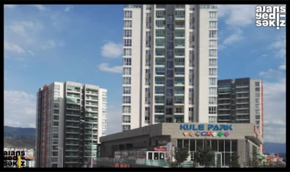 Kule Park 12. Kattan (Teras Kat) düşen 2 yaşındaki A. S. ağır yaralandı. Ağır yaralı çocuk hastaneye kaldırıldı.