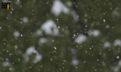 Gavur Dağı’na lapa lapa düşen kar, Ekim ayında yüzleri güldürdü.