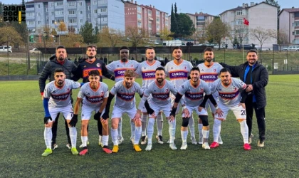 Amatör Lig'in güçlü takımı Safraboluspor haftayı 19-1'lik farklı galibiyetle kapattı.