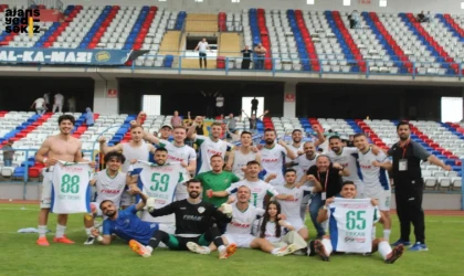 Eflanispor, Safranboluspor’u 3-1 mağlup ederek ligde kalmayı başardı.