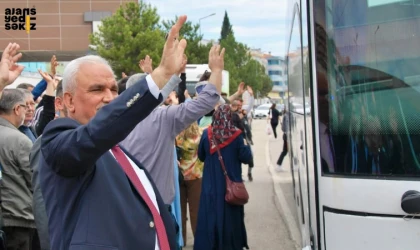 Karabük'ten 180 hacı adayı dualarla uğurlandı.