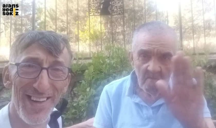Hayatını kaybetti haberleri çıkan Rıfkı Amca, yaşamına sağlıkla devam ediyor.