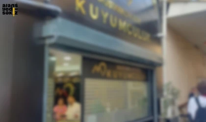 Soyguncu, kuyumcu tarafından dükkânda etkisiz hale getirildi.