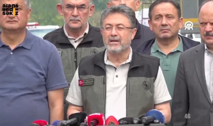 Tarım ve Orman Bakanı Yumaklı, yangınların büyük ölçüde kontrol altına alındığını açıkladı.