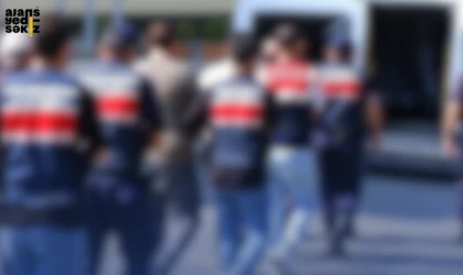 Jandarma 3 Şüpheliyi Gözaltına Aldı, 5,88 Gram Metamfetamin Ele Geçirildi.