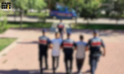 Jandarma 3 Şüpheliyi Gözaltına Aldı, Metamfetamin Ele Geçirildi.